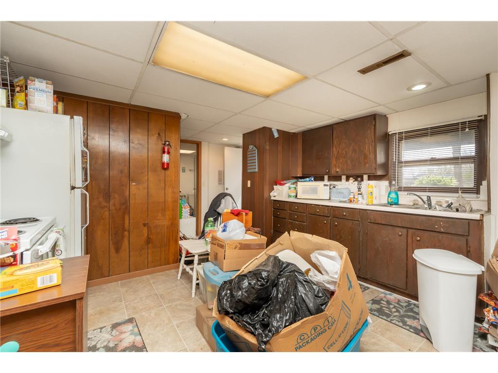 502 Vine Avenue W Montgomery MN 56069 7065815 image31