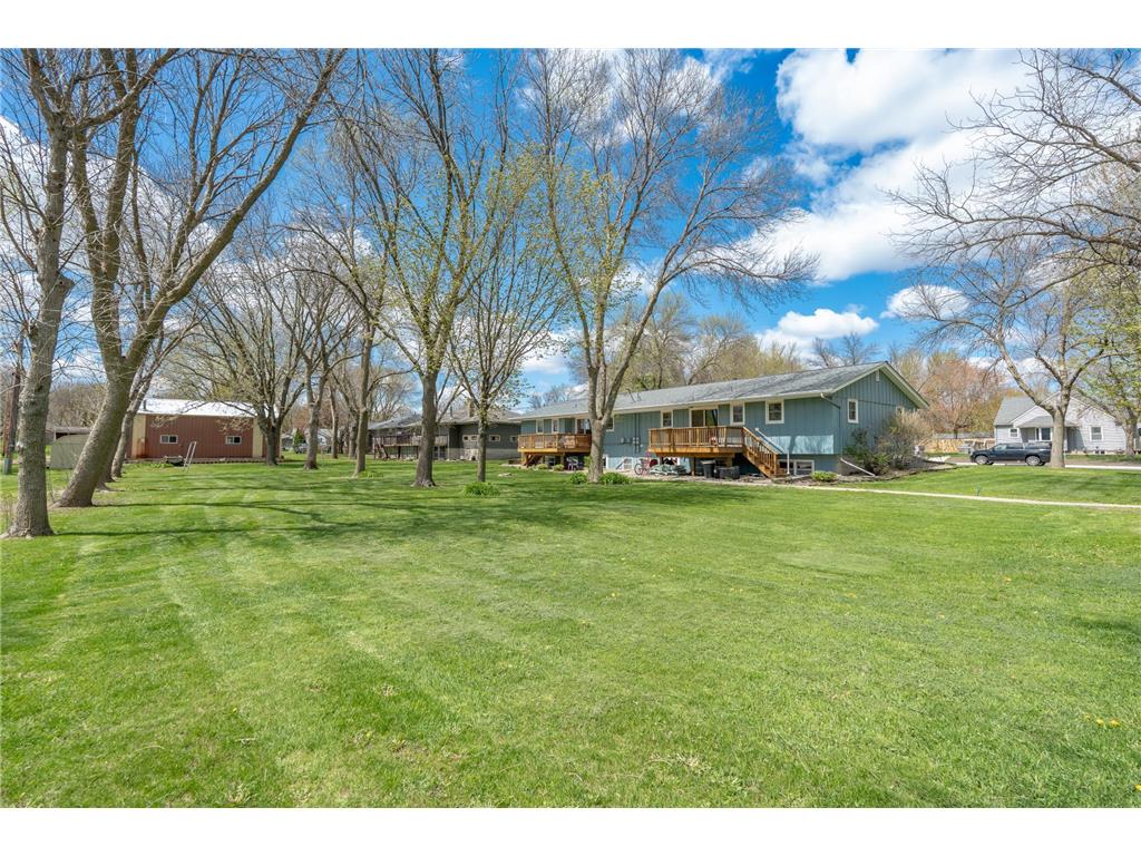 502 Vine Avenue W Montgomery MN 56069 7065815 image44
