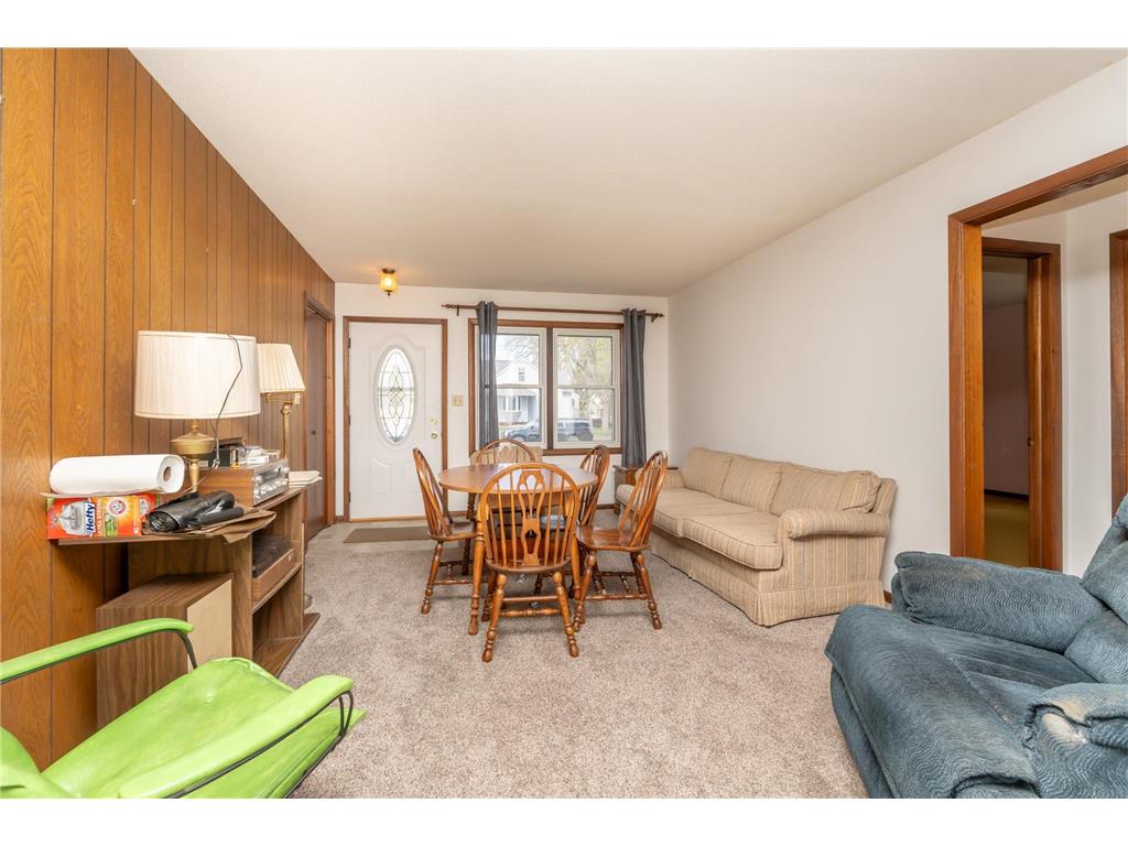 502 Vine Avenue W Montgomery MN 56069 7065815 image5
