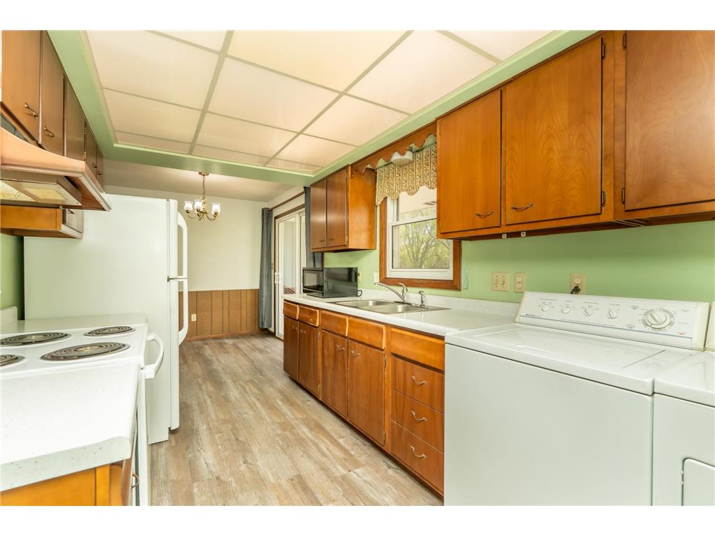 502 Vine Avenue W Montgomery MN 56069 7065815 image9