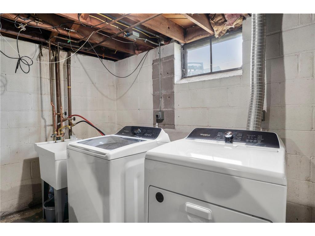 5021 Camden Avenue N Minneapolis MN 55430 7064797 image16