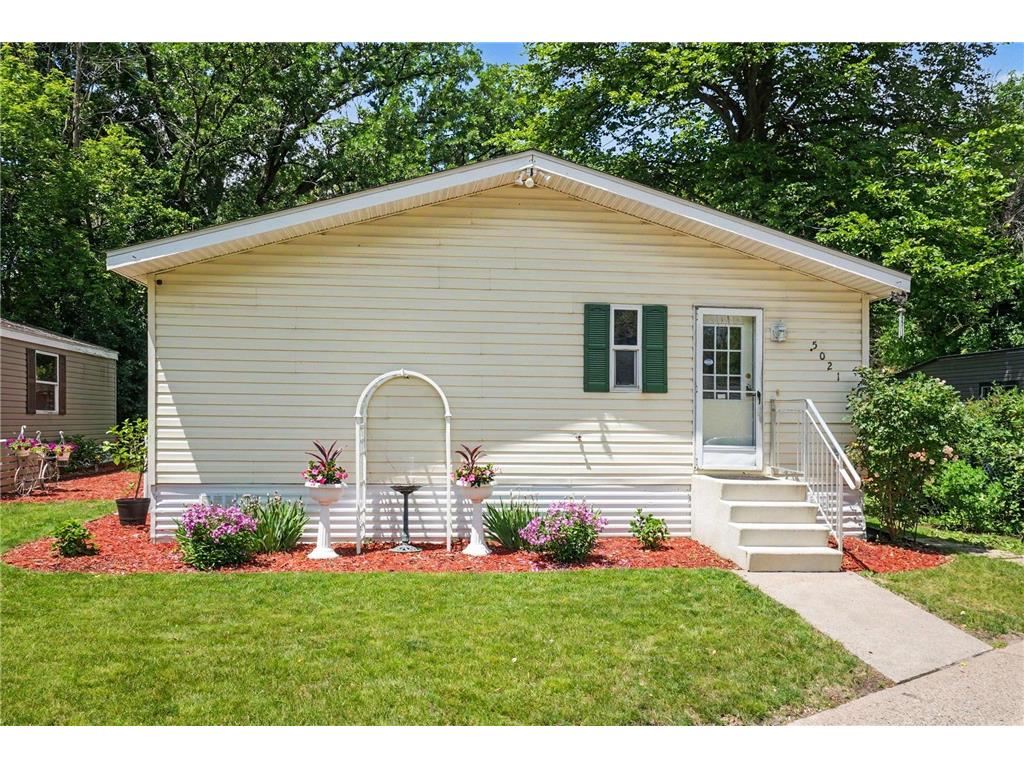 5021 Wellington Avenue Mounds View MN 55112 7094258 image1