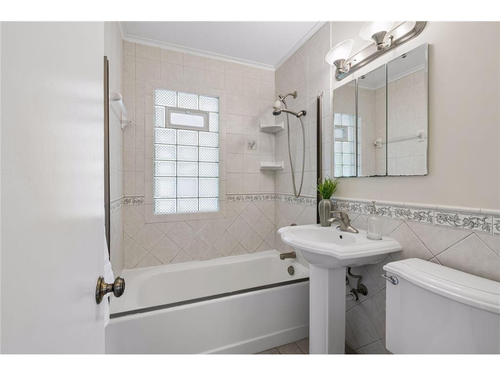 5021 William Avenue Edina MN 55436 7073556 image26
