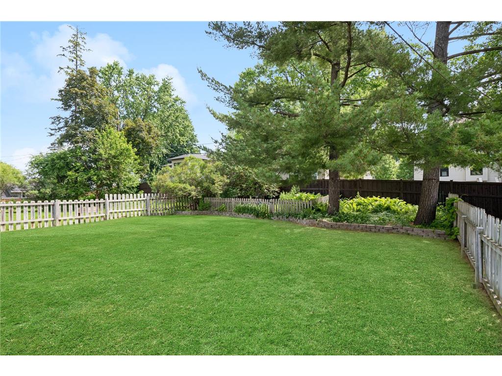 5021 William Avenue Edina MN 55436 7073556 image3