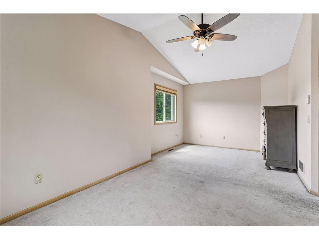 5023 Helena Road N Oakdale MN 55128 7089882 image21