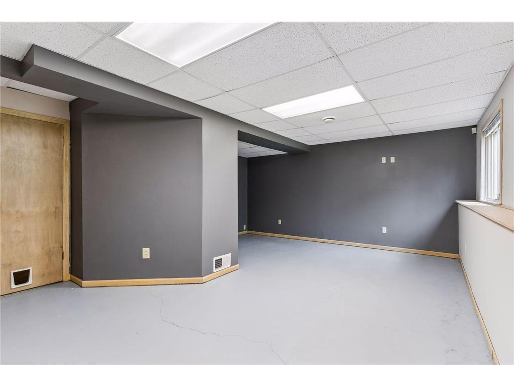 5023 Helena Road N Oakdale MN 55128 7089882 image28