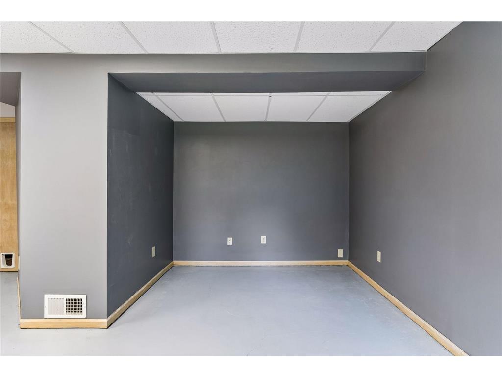 5023 Helena Road N Oakdale MN 55128 7089882 image29