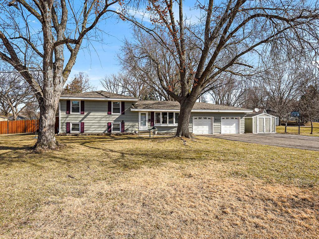 5024 Overlook Drive, Bloomington, MN 55437 MLS 6164627 Edina Realty