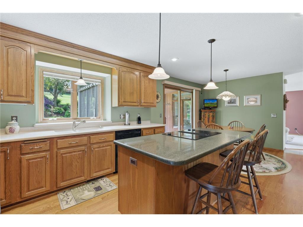 5025 W 94th Street Bloomington MN 55437 7102239 image11