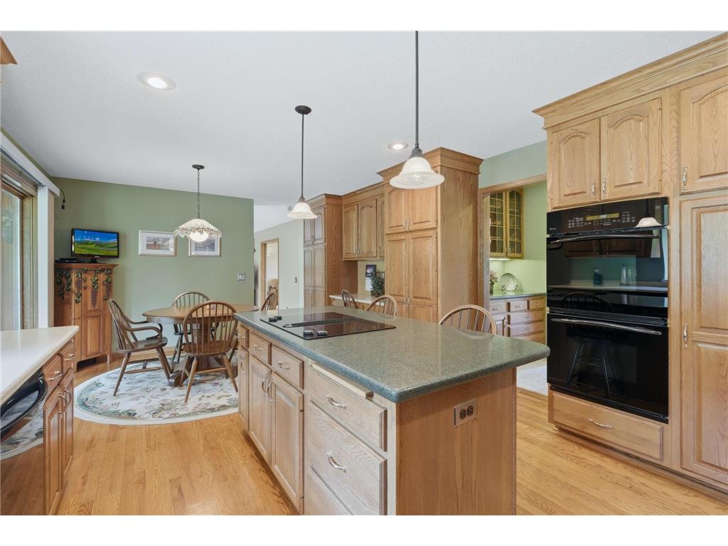 5025 W 94th Street Bloomington MN 55437 7102239 image12