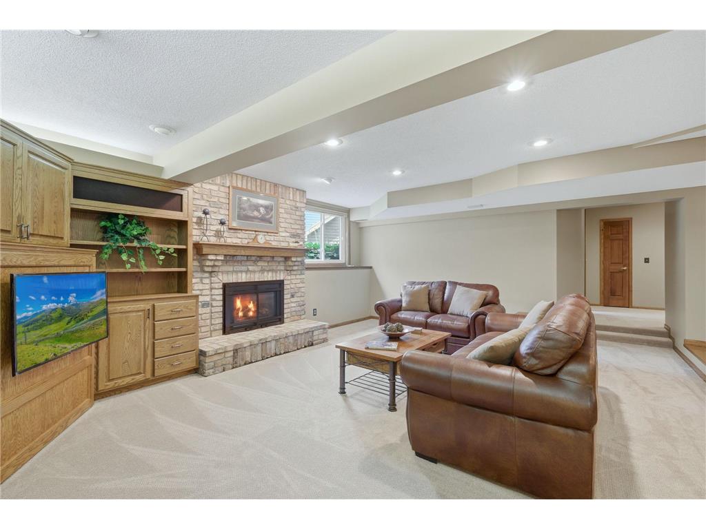 5025 W 94th Street Bloomington MN 55437 7102239 image16
