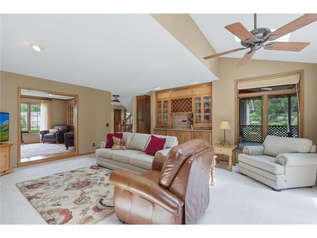 5025 W 94th Street Bloomington MN 55437 7102239 image4