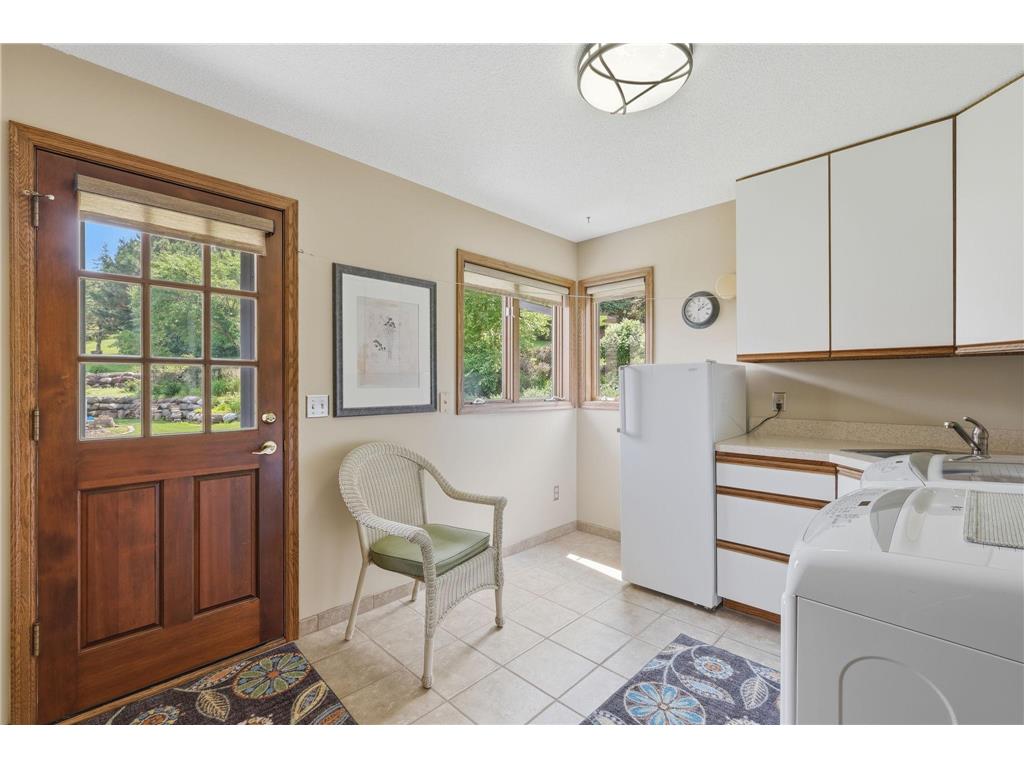 5025 W 94th Street Bloomington MN 55437 7102239 image40