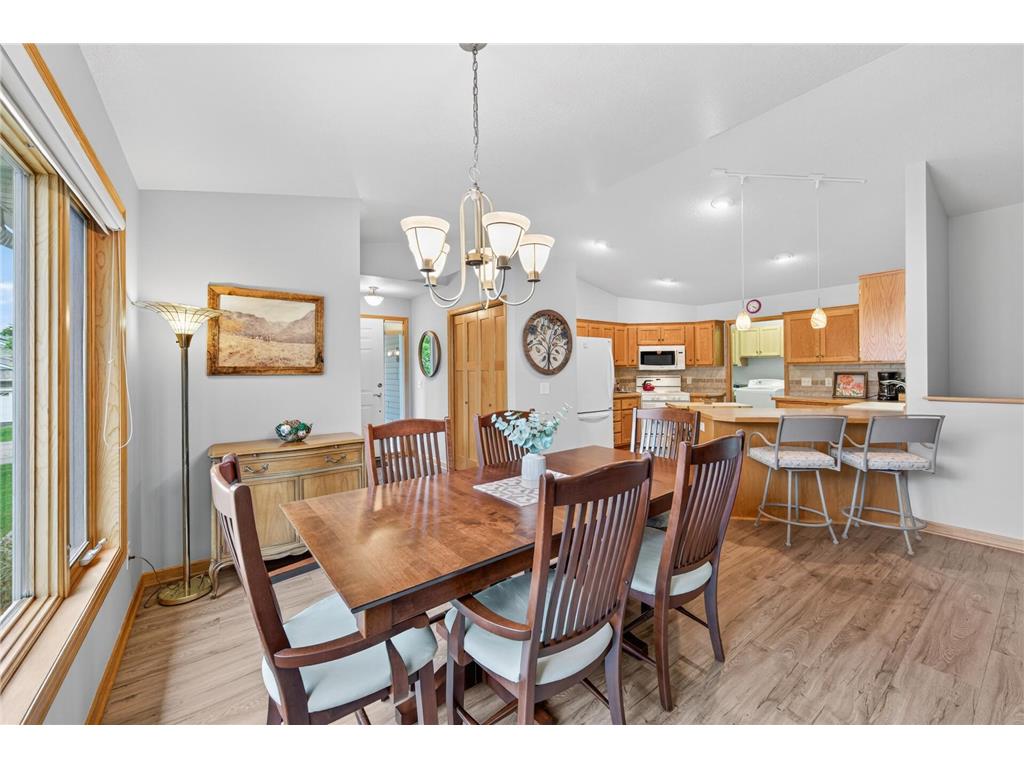 5026 Grenadier Avenue N Oakdale MN 55128 7098332 image11
