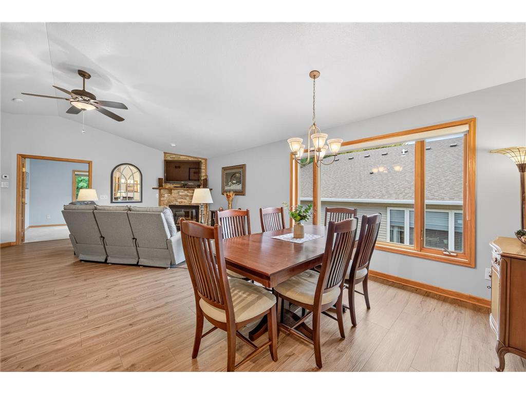 5026 Grenadier Avenue N Oakdale MN 55128 7098332 image12