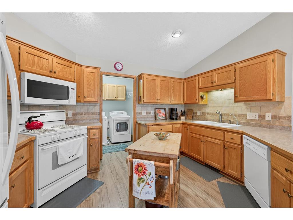 5026 Grenadier Avenue N Oakdale MN 55128 7098332 image15