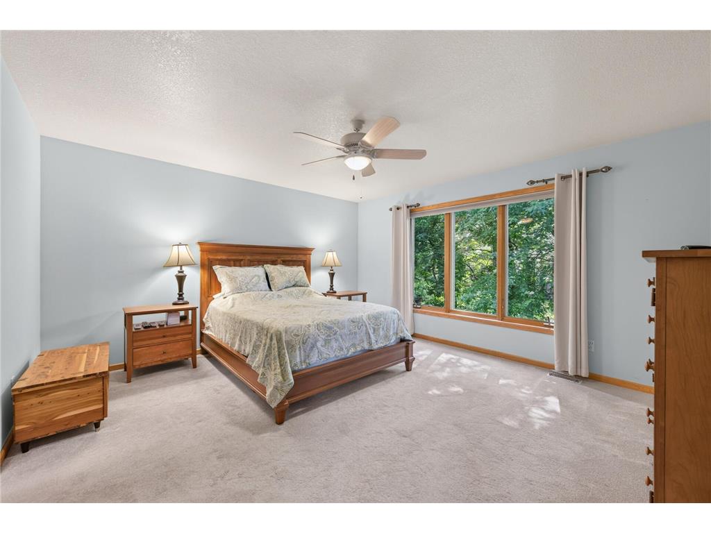 5026 Grenadier Avenue N Oakdale MN 55128 7098332 image21