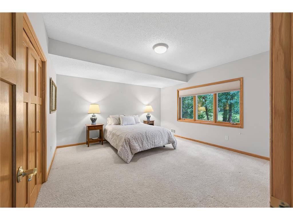 5026 Grenadier Avenue N Oakdale MN 55128 7098332 image27
