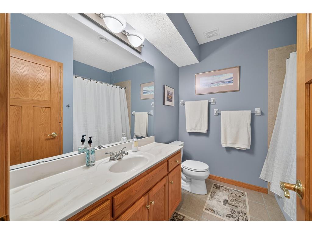 5026 Grenadier Avenue N Oakdale MN 55128 7098332 image29