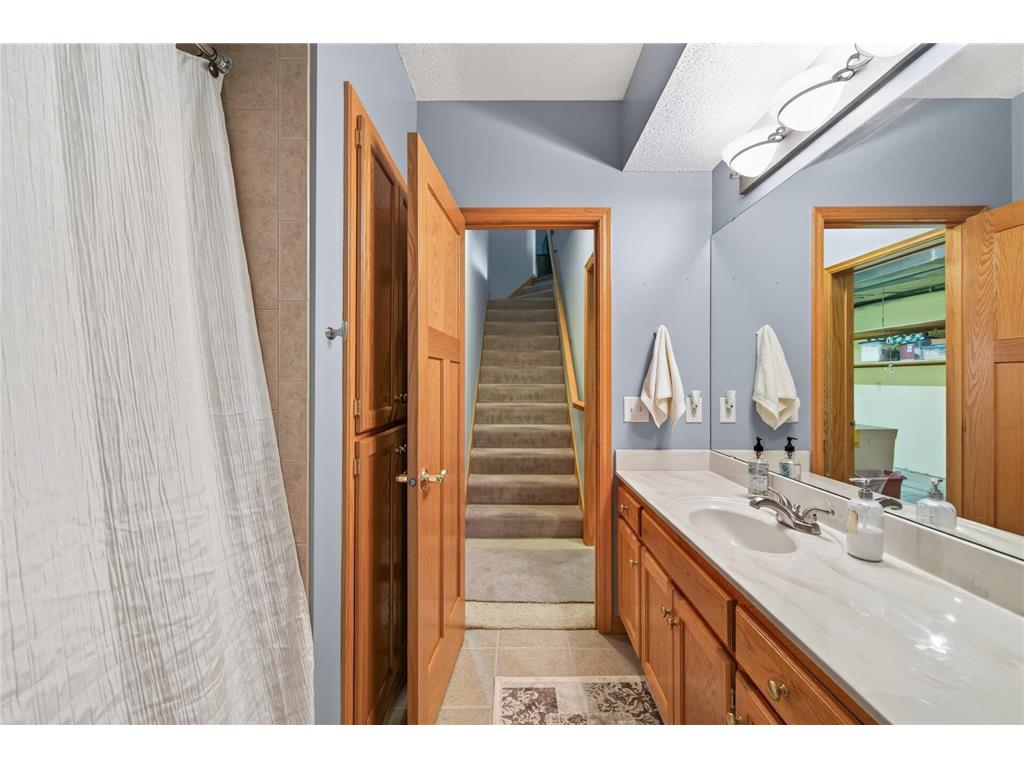 5026 Grenadier Avenue N Oakdale MN 55128 7098332 image30