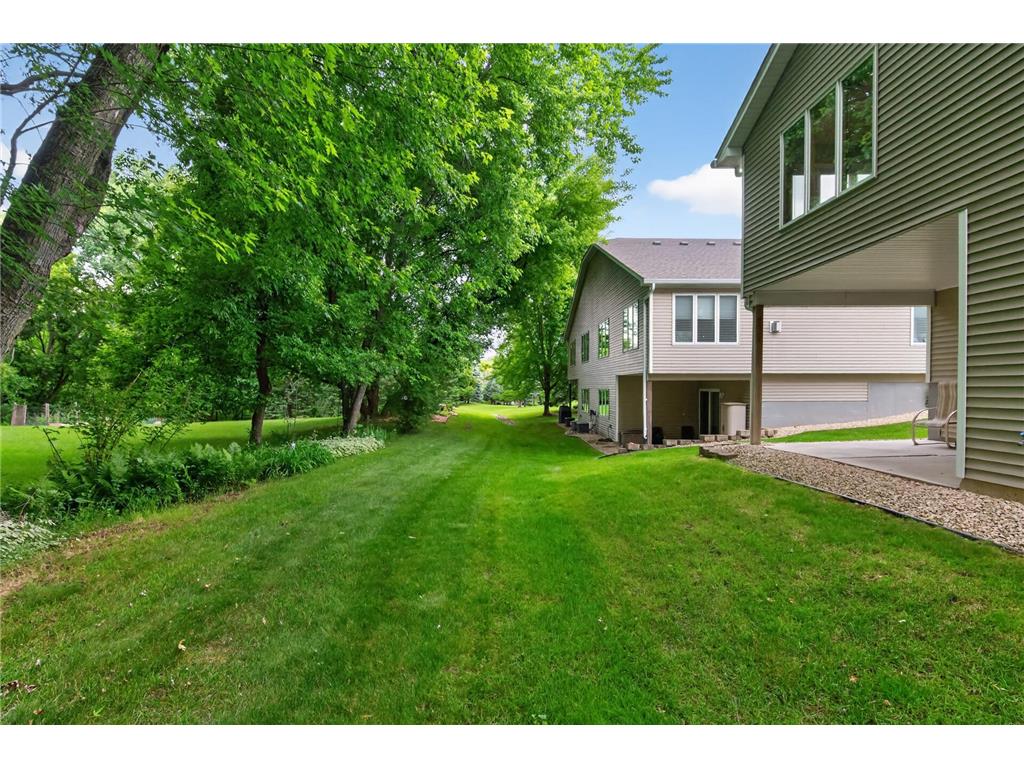 5026 Grenadier Avenue N Oakdale MN 55128 7098332 image52
