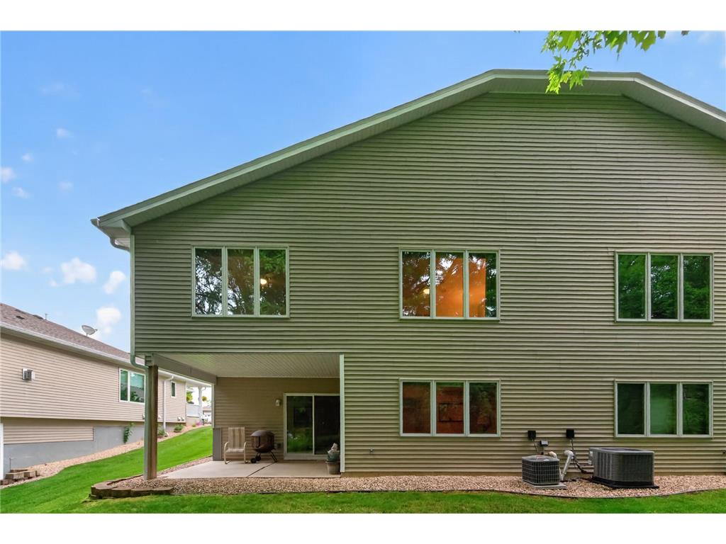 5026 Grenadier Avenue N Oakdale MN 55128 7098332 image55