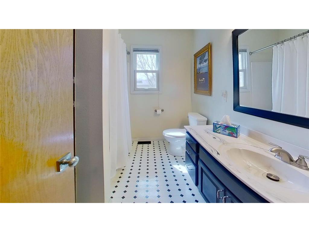 503 Adobe Road Marshall MN 56258 7050208 image16