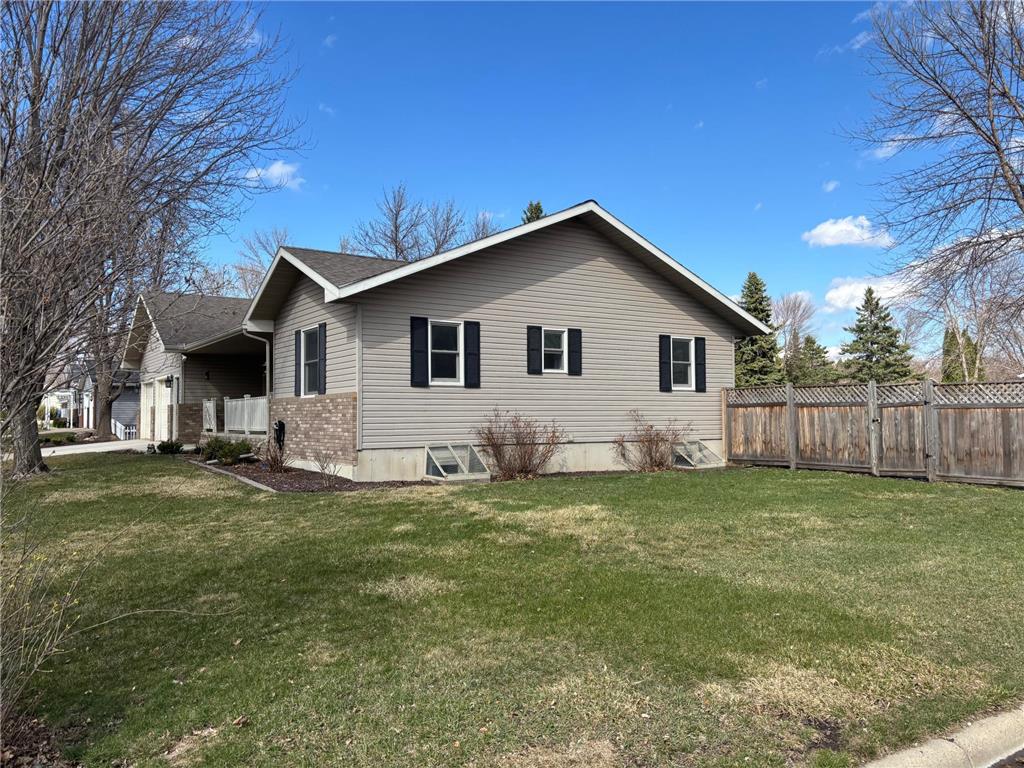 503 Adobe Road Marshall MN 56258 7050208 image3
