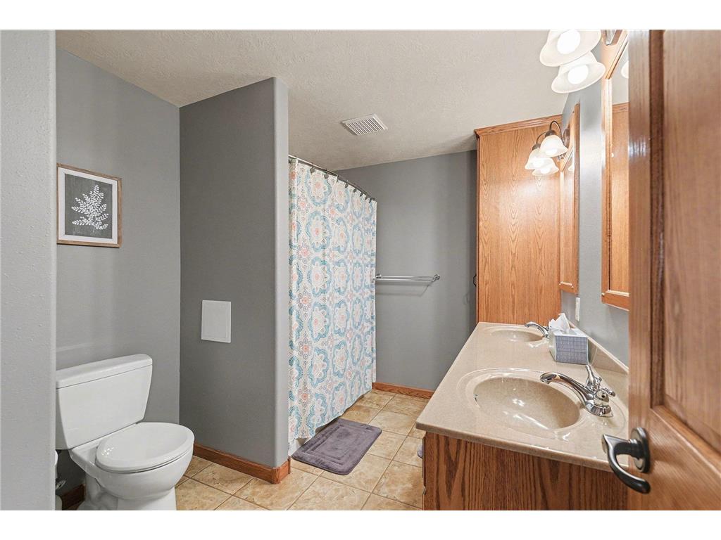 503 Britz Drive Luverne MN 56156 7014755 image25