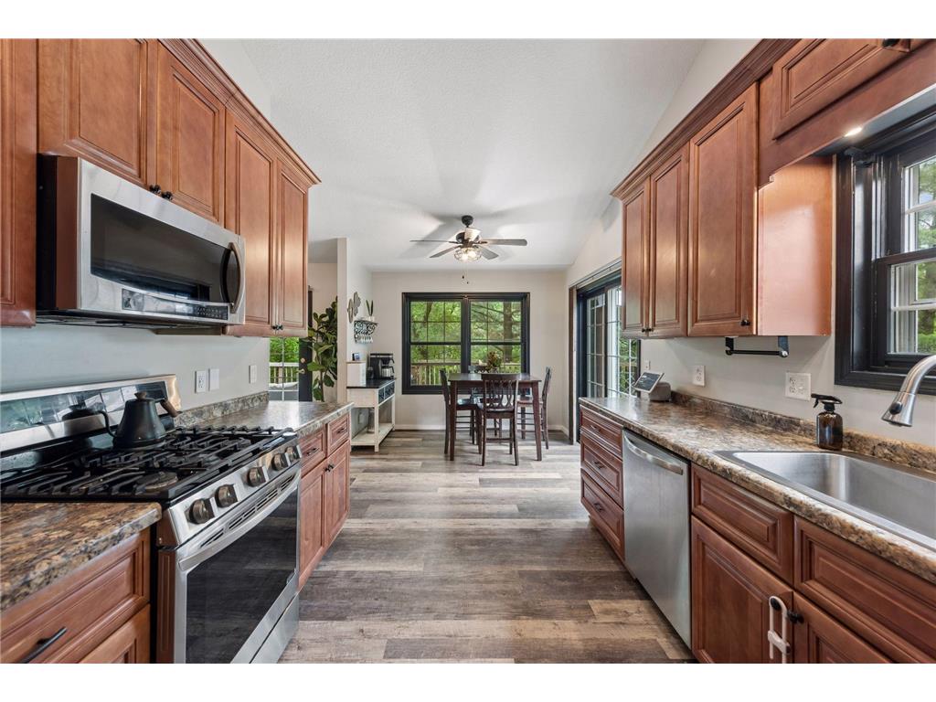 503 Hillcrest Drive Roberts WI 54023 7107176 image4