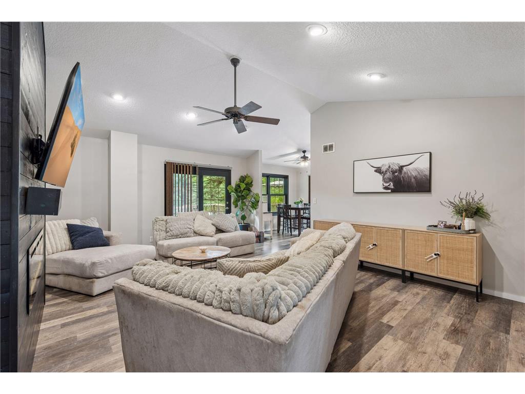 503 Hillcrest Drive Roberts WI 54023 7107176 image9