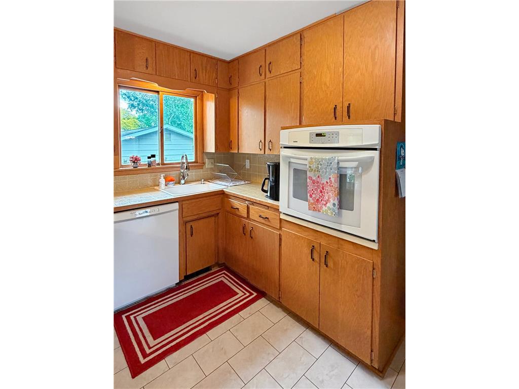 503 Washington Avenue Marshall MN 56258 7081512 image17