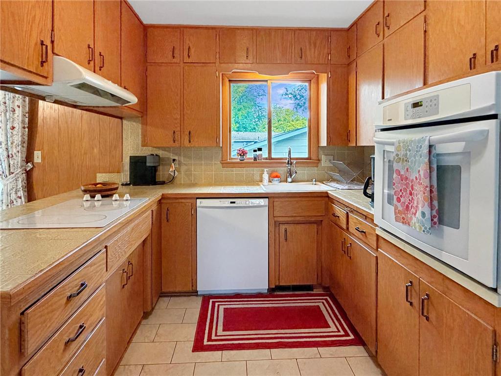 503 Washington Avenue Marshall MN 56258 7081512 image18