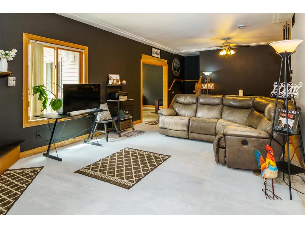 503 Welco Lane W Montgomery MN 56069 7076936 image7