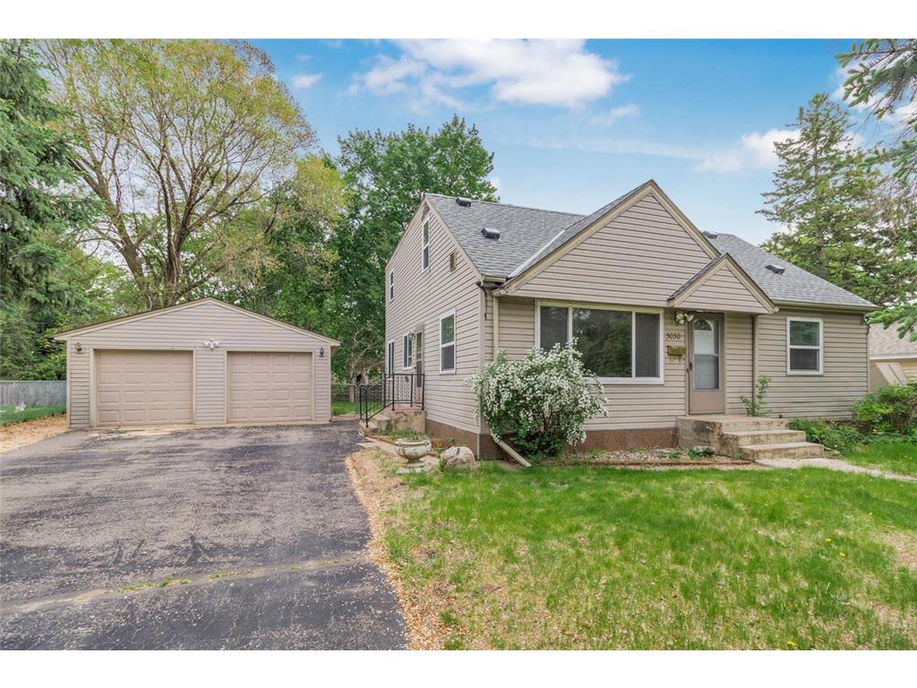 5030 Ewing Avenue N Brooklyn Center MN 55429 7028728 image2