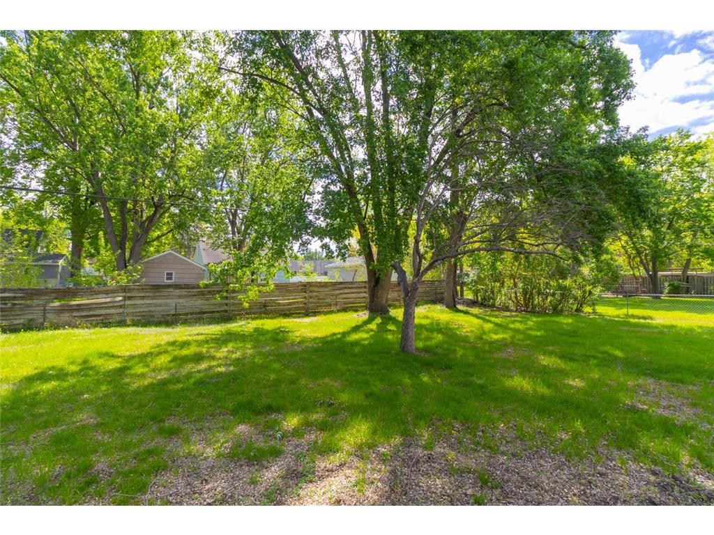 5030 Ewing Avenue N Brooklyn Center MN 55429 7028728 image32