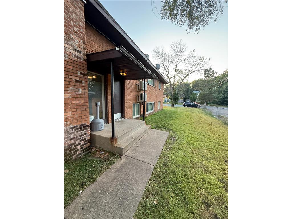 5035 3rd Street NE Fridley MN 55421 6823017 image5