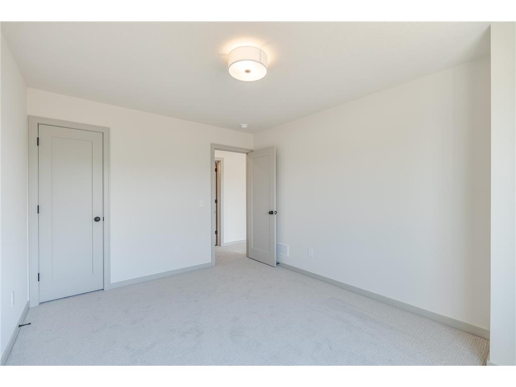5036 Airlake Draw Woodbury MN 55129 7065069 image30