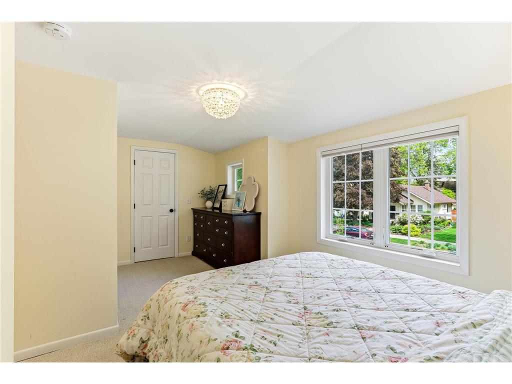 5036 Russell Avenue S Minneapolis MN 55410 7075934 image24