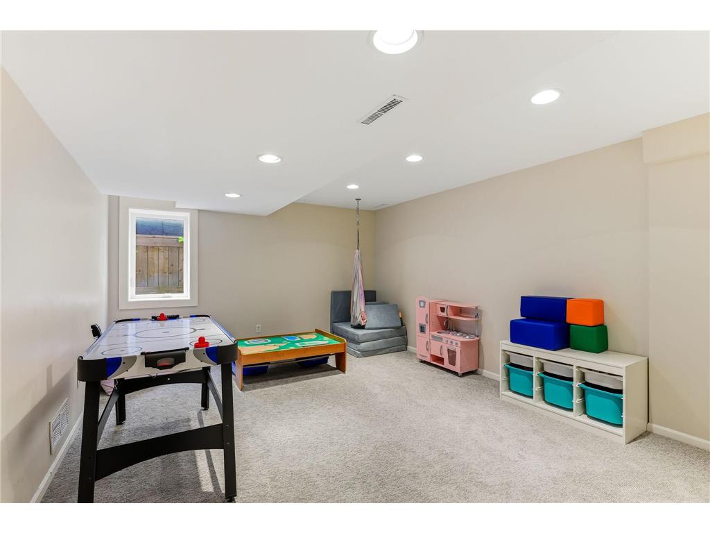 5036 Russell Avenue S Minneapolis MN 55410 7075934 image30
