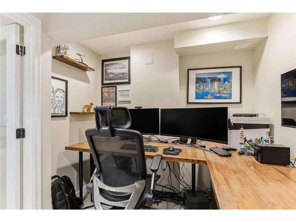 5036 Russell Avenue S Minneapolis MN 55410 7075934 image32