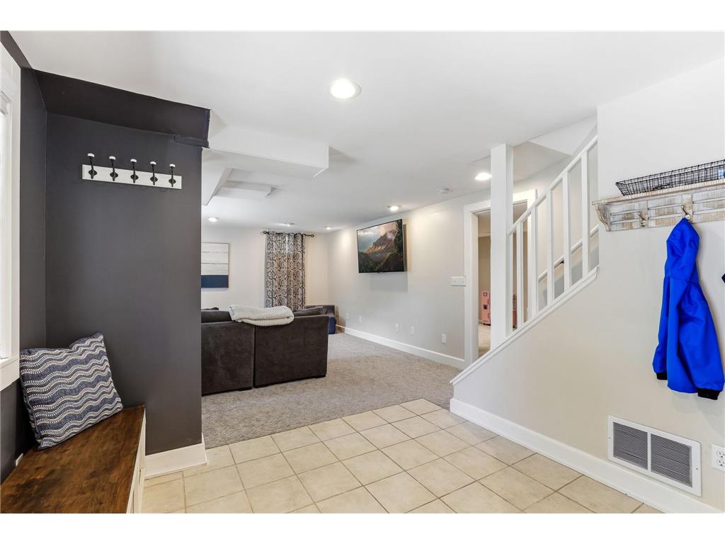 5036 Russell Avenue S Minneapolis MN 55410 7075934 image34
