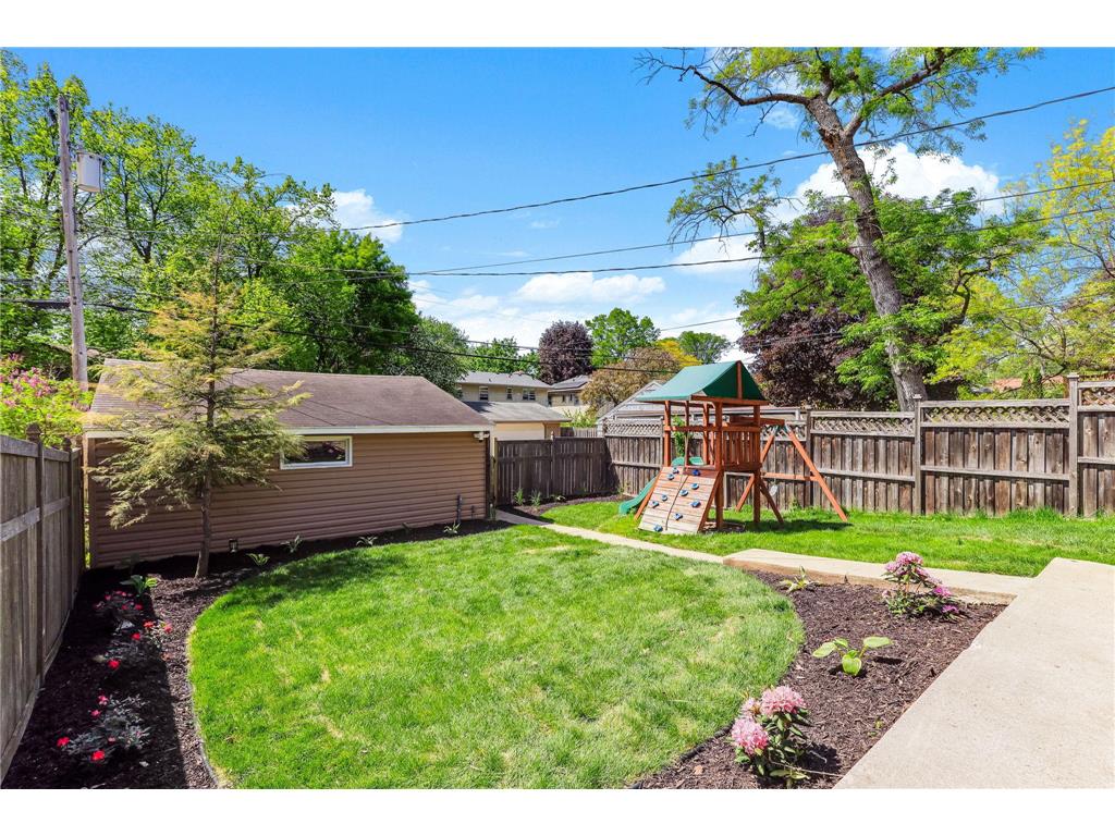 5036 Russell Avenue S Minneapolis MN 55410 7075934 image40