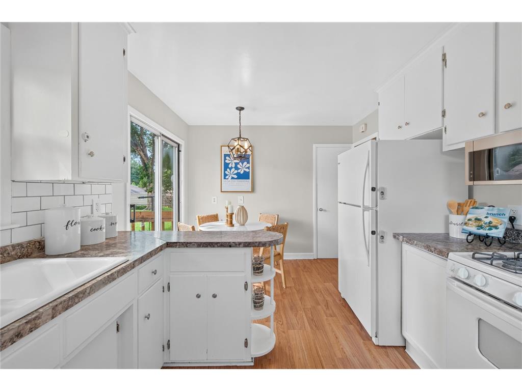 5037 Upton Avenue N Minneapolis MN 55430 7087666 image10