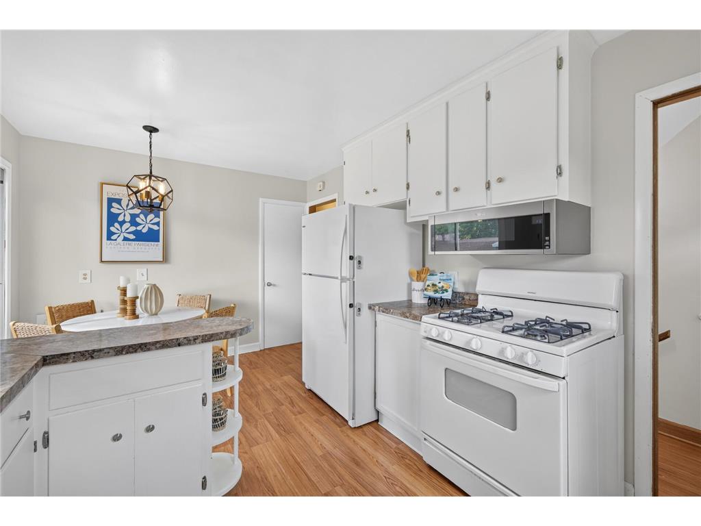 5037 Upton Avenue N Minneapolis MN 55430 7087666 image13