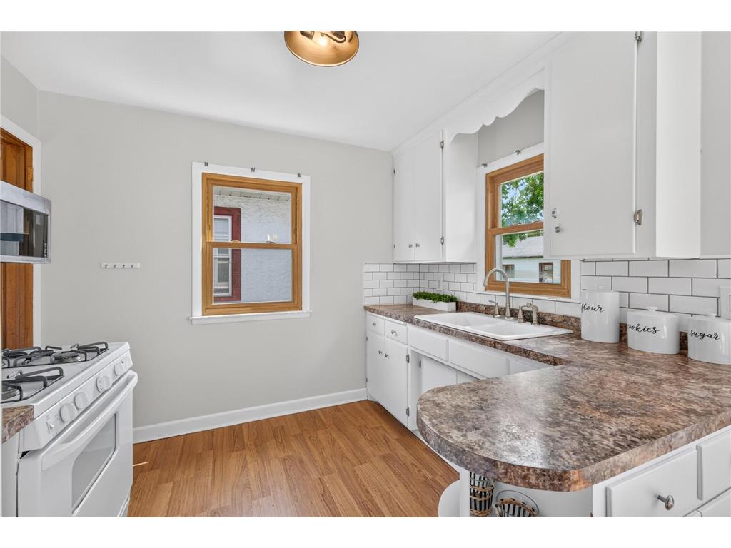 5037 Upton Avenue N Minneapolis MN 55430 7087666 image15