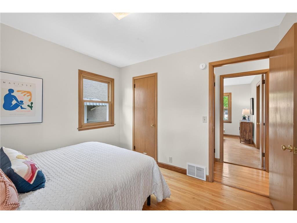 5037 Upton Avenue N Minneapolis MN 55430 7087666 image19