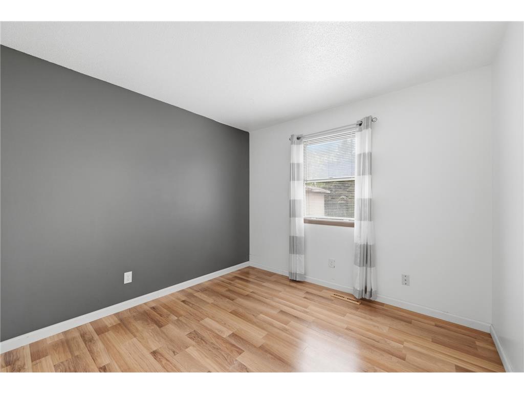 5038 N 4th Street Minneapolis MN 55430 7068339 image25