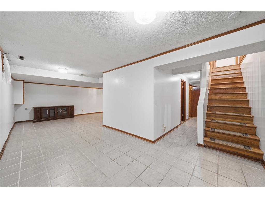 5038 N 4th Street Minneapolis MN 55430 7068339 image29