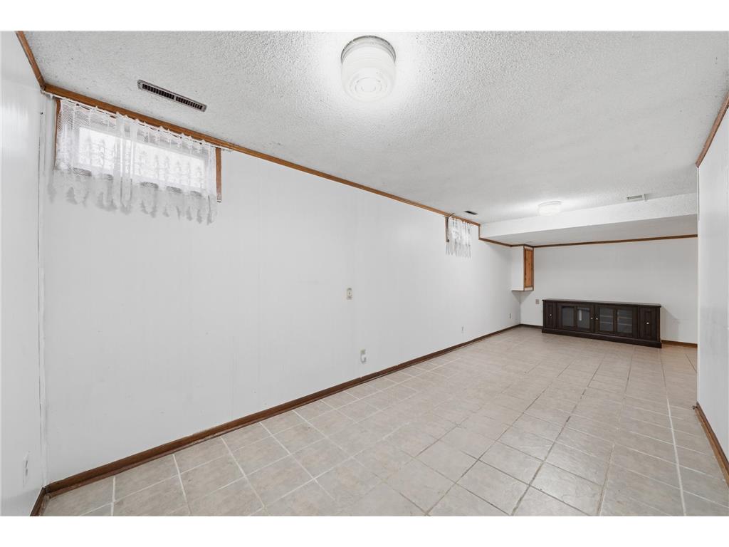 5038 N 4th Street Minneapolis MN 55430 7068339 image30